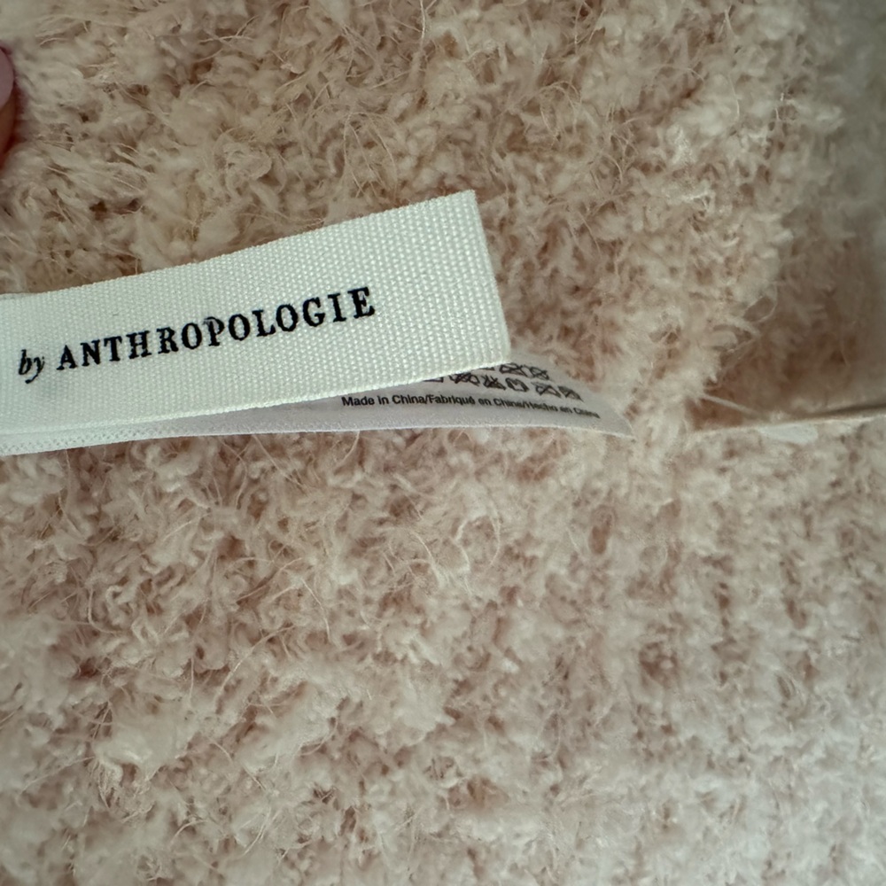 NWT Anthropologie Light Pink Textured Knit Wrap Scarf - Picture 3 of 6